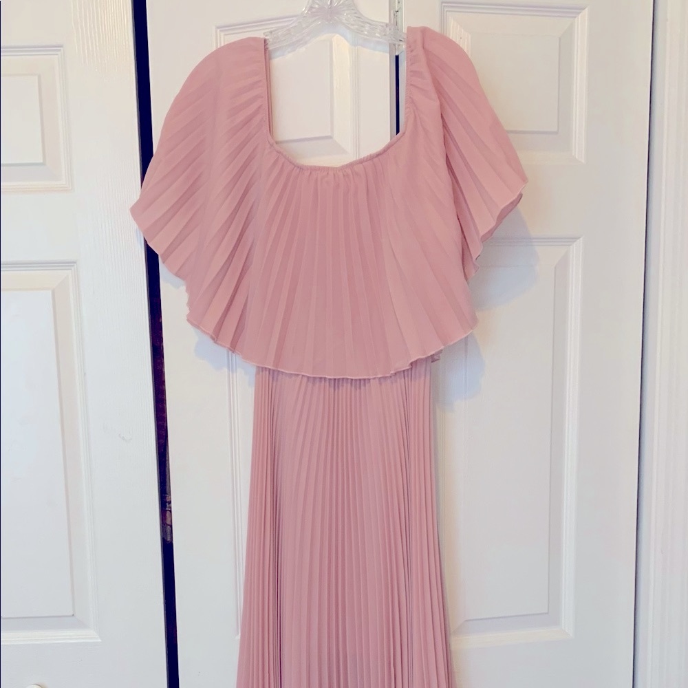Blush color long maxi dress with crinkle chiffon fabric
